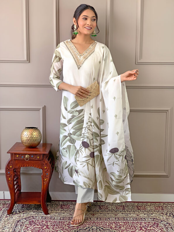 Women Embroidered  Frencs Crepe Kurta With Pant And Digital Print Dupata Set