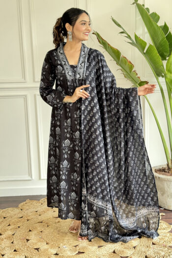 Women's Cottan Printed Straight Kurta with Pant And  Dupatta Sets