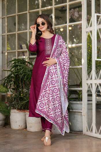 Women's Viscose Rayon Embroidary Straight Kurta with Pant And  Dupatta Sets