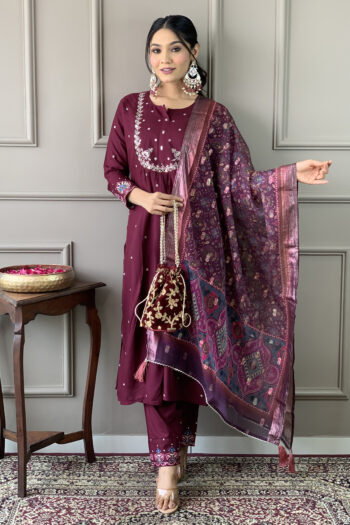 Women Viscose Chanderi Kurta With Pant And heavy embroidery Dupata Set