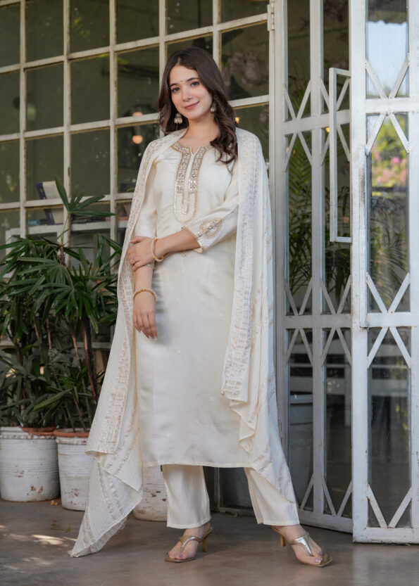 Women's  Viscose Chanderi Embroidered Straight Kurta with Viscose Pant And Viscose jacquard Dupatta Sets