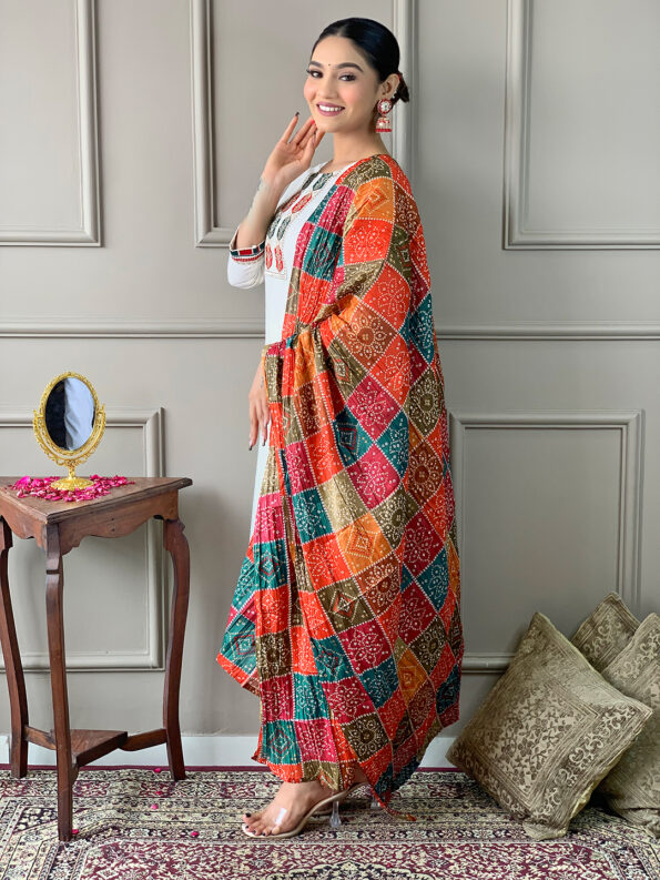 Women's Off White Viscose Embroidered Straight Kurta with Viscose Pant And Silk Blend Printed Dupatta Sets